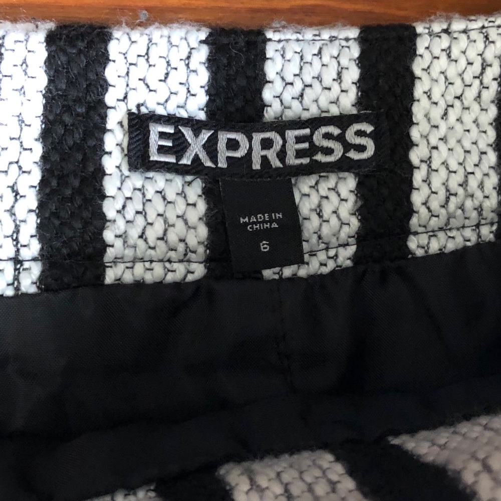 💜 Express Striped High Waisted A-Line Mini Skirt - Picture 5 of 5